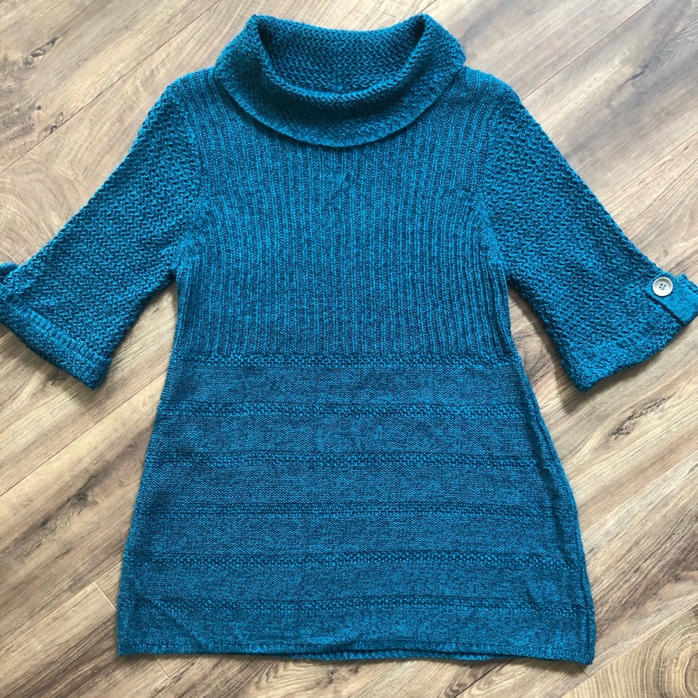 3/$15 Beautiful Teal Sweater Tunic!